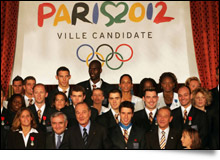 J. Chirac, les m�daill�s fran�ais et deux membres de ISTF sous la banni�re Paris 2012 - � JBV News
